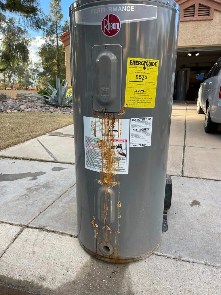 What to Do If Your Water Heater Is Leaking | Fast Layne Plumbing