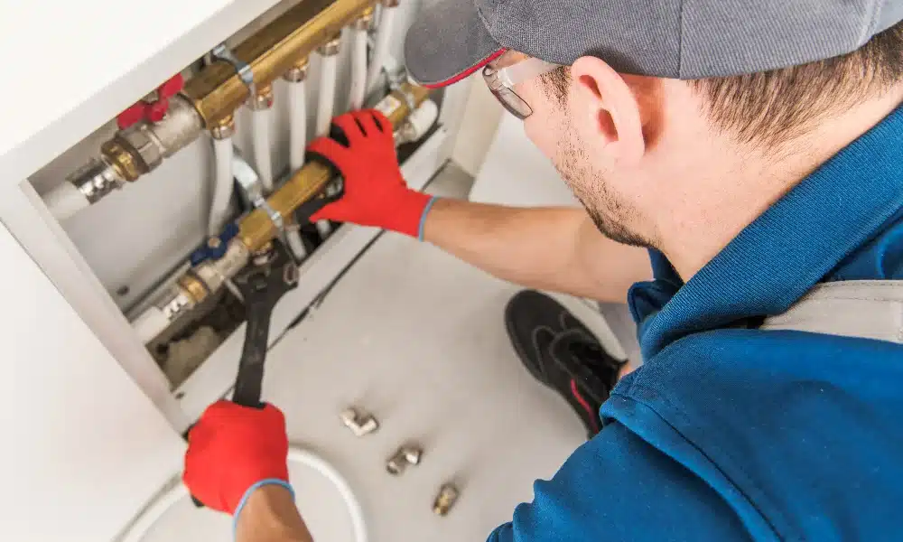 toilet water rises then slowly drains not clogged